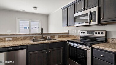 317 Glenellen Loop Rd in Midway Park, NC - Building Photo - Building Photo