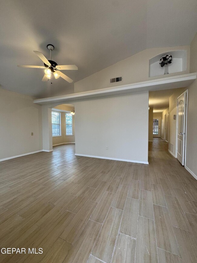 13098 Oscar Chacon in San Elizario, TX - Building Photo - Building Photo