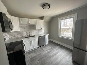 318 Channing St, Unit 2.0 in Ferndale, MI - Foto de edificio - Building Photo