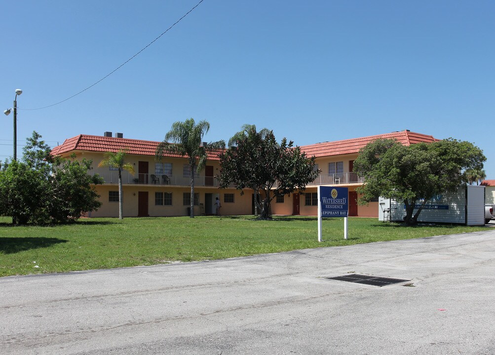 Epiphany Bay in Lake Worth, FL - Building Photo