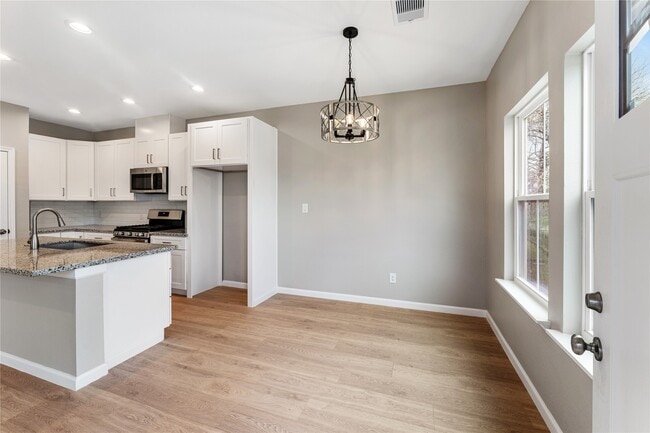 10317 Teneha Dr in Houston, TX - Building Photo - Building Photo