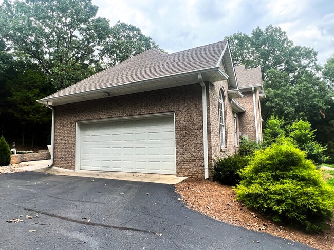 159 Briggs Hill Rd in Bowling Green, KY - Building Photo - Building Photo