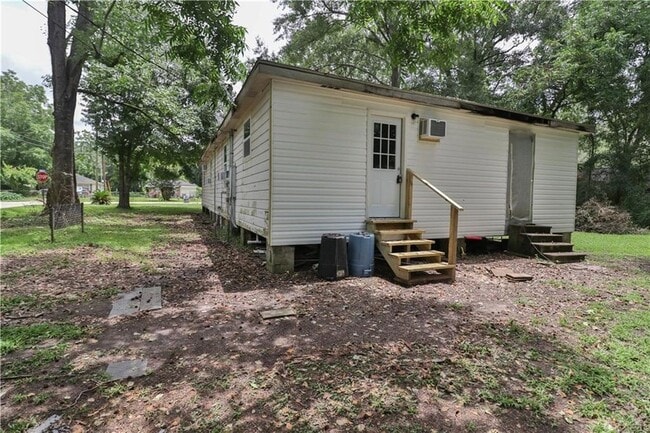 61325 Holly Dr, Unit B in Pearl River, LA - Building Photo - Building Photo