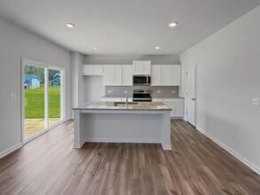 617 Cayenne Wy in Lawrenceville, GA - Building Photo - Building Photo