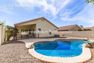 2432 E Springfield Pl in Chandler, AZ - Building Photo