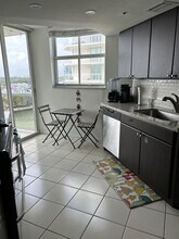 5880 Collins Ave in Miami Beach, FL - Building Photo - Building Photo