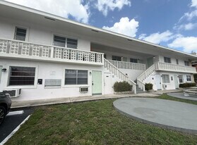 900 NE 17th Ter in Fort Lauderdale, FL - Building Photo