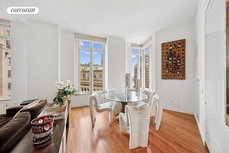 15 William St in New York, NY - Building Photo - Building Photo