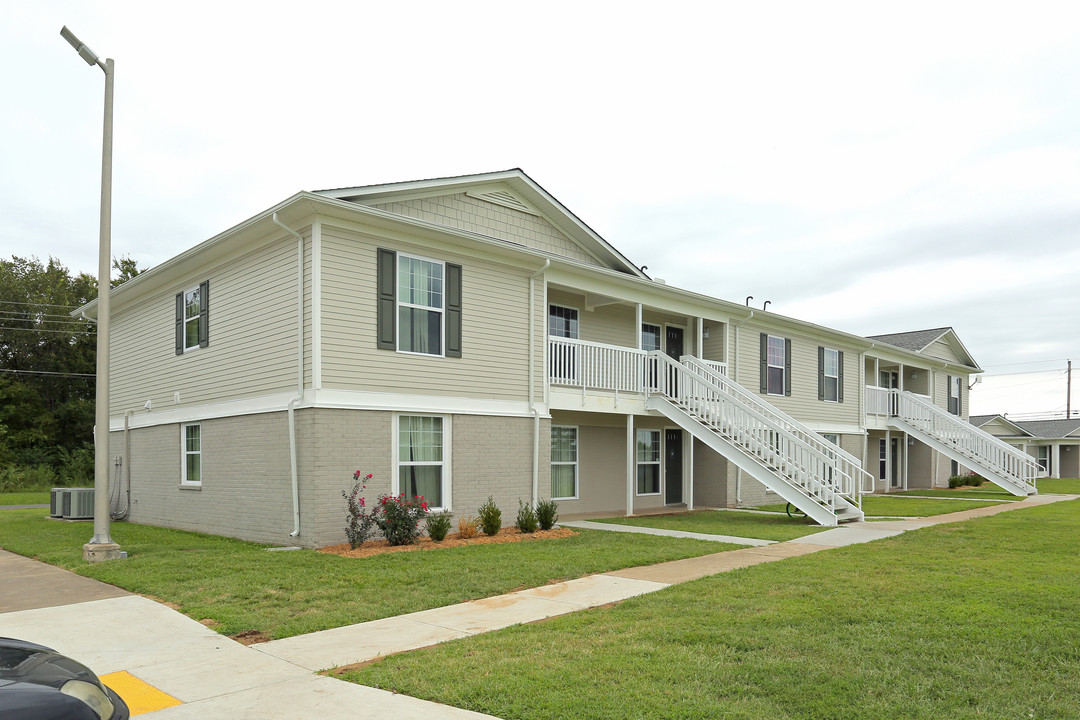 Autumn Woods in Wagoner, OK - Building Photo