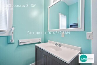1103 Joosten St SW in Wyoming, MI - Building Photo - Building Photo