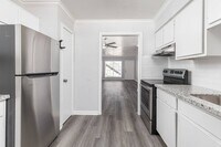 Aspenwood Apartments photo'