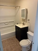 207 Perrin St in Ypsilanti, MI - Foto de edificio - Building Photo