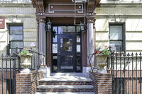 145 Wadsworth Ave in New York, NY - Foto de edificio - Building Photo