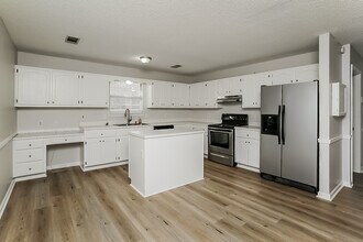 38 Summit Ridge Dr in Little Rock, AR - Foto de edificio - Building Photo