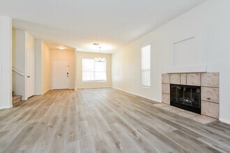 5900 Taj Mahal Dr in Las Vegas, NV - Building Photo - Building Photo