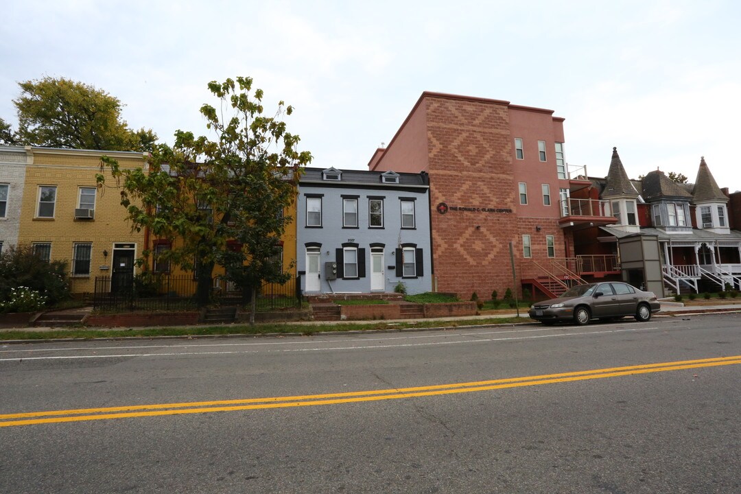 2007 4th St NE in Washington, DC - Building Photo