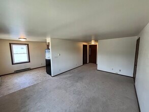2412 Camelot Blvd in Sheboygan, WI - Foto de edificio - Building Photo
