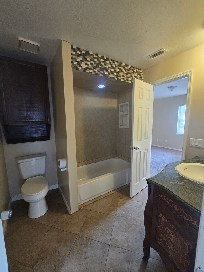 609 N Palm Dr in Plant City, FL - Building Photo - Building Photo