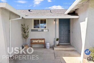 8844 Garden Glen Way in Sacramento, CA - Building Photo - Building Photo