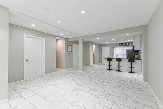 6853 Chasewood Dr in Missouri City, TX - Building Photo - Building Photo