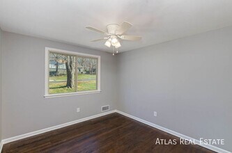 8600 Lamar Ave in Overland Park, KS - Building Photo - Building Photo