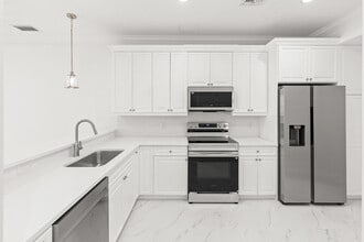 47 SW Osceola St in Stuart, FL - Building Photo - Building Photo