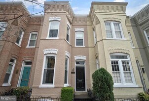 1319 35th St NW in Washington, DC - Building Photo