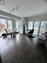 88 Queen St E in Toronto, ON - Building Photo - Building Photo