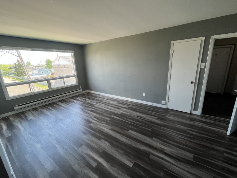 34 Verdun St in Moncton, NB - Building Photo