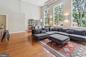 8322 Fenton St in Silver Spring, MD - Building Photo - Building Photo