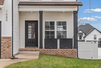 1680 Heritage Dr in Clarksville, TN - Building Photo - Building Photo