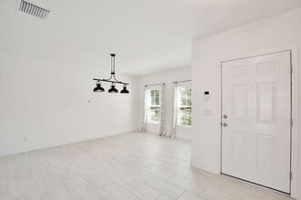 670 Blackstone St in Minneola, FL - Building Photo - Building Photo