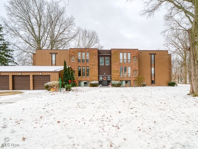 33803 Electric Blvd in Avon Lake, OH - Building Photo - Building Photo