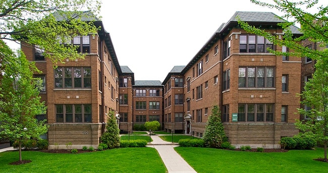 408-416 N. Taylor Ave. in Oak Park, IL - Foto de edificio - Building Photo