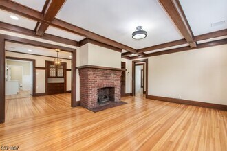 50 Walnut Crescent in Montclair, NJ - Building Photo - Building Photo