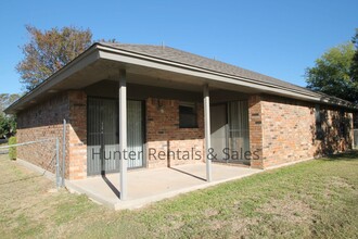 2010 Starlight Dr in Killeen, TX - Building Photo - Building Photo