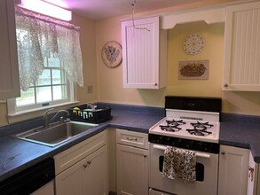 120 Chestnut St in Willimantic, CT - Building Photo - Building Photo