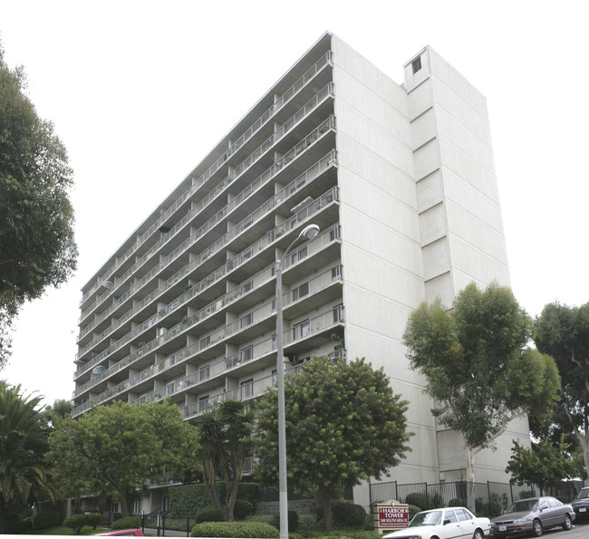 Harbor Towers in San Pedro, CA - Building Photo - Building Photo