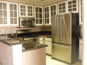 1361 Serena Cir in Chula Vista, CA - Building Photo - Building Photo