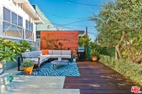 3009 3rd St in Santa Monica, CA - Building Photo - Building Photo