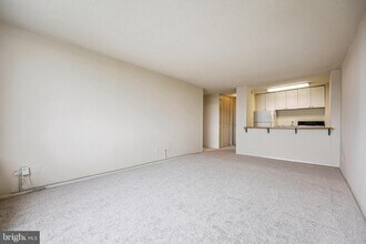 11801 Rockville Pike in Rockville, MD - Building Photo - Building Photo