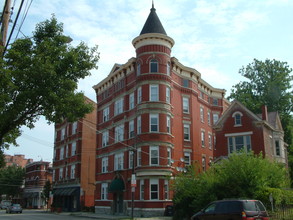 2712 Woodburn Ave in Cincinnati, OH - Building Photo - Building Photo