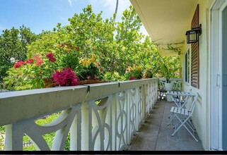 626 Meridian Ave in Miami Beach, FL - Building Photo - Building Photo