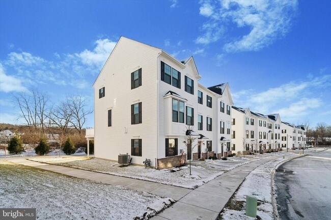 208 River Birch Wy in Exton, PA - Building Photo - Building Photo