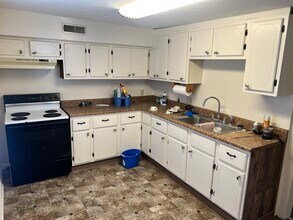 1014 Saint Marys Blvd, Unit A in Jefferson City, MO - Building Photo - Building Photo