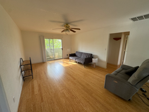 2120 Madera Rd in Sacramento, CA - Building Photo - Building Photo