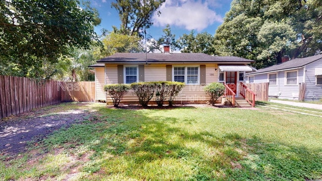 property at 1310 Menna St