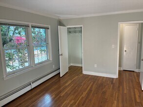 202 Park St in New Canaan, CT - Building Photo - Building Photo