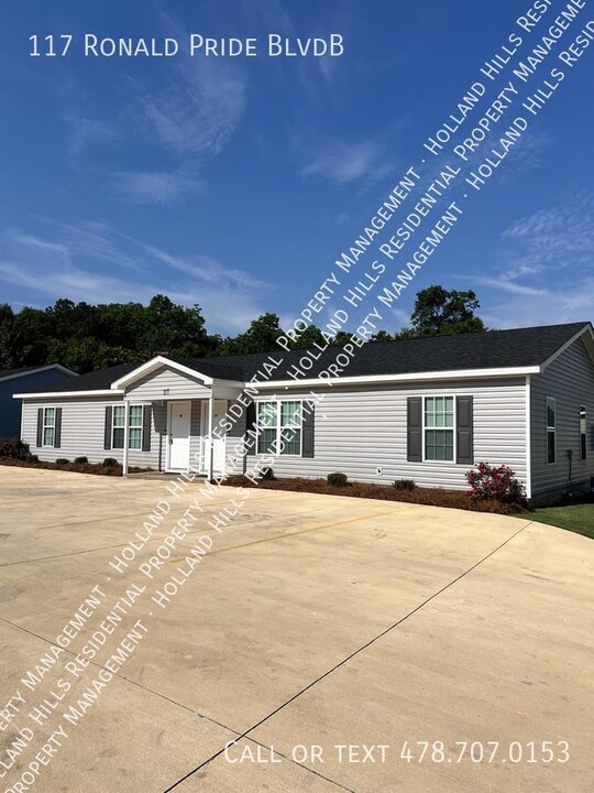 117 Ronald Pride Blvd in Fort Valley, GA - Building Photo