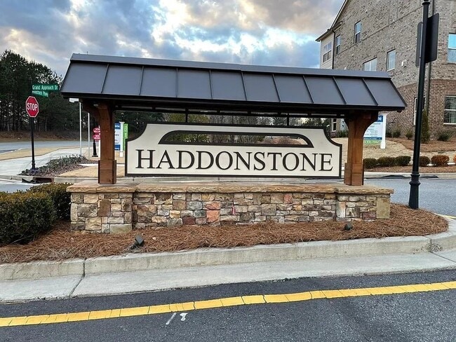 property at 256 Commons Ave